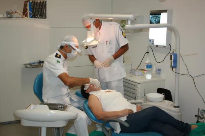 CRISE NO ATENDIMENTO ODONTOLÓGICO DA PMDF: RELATÓRIO MOSTRA 157 MIL PROCEDIMENTOS MESMO COM FALTA DE DENTISTAS