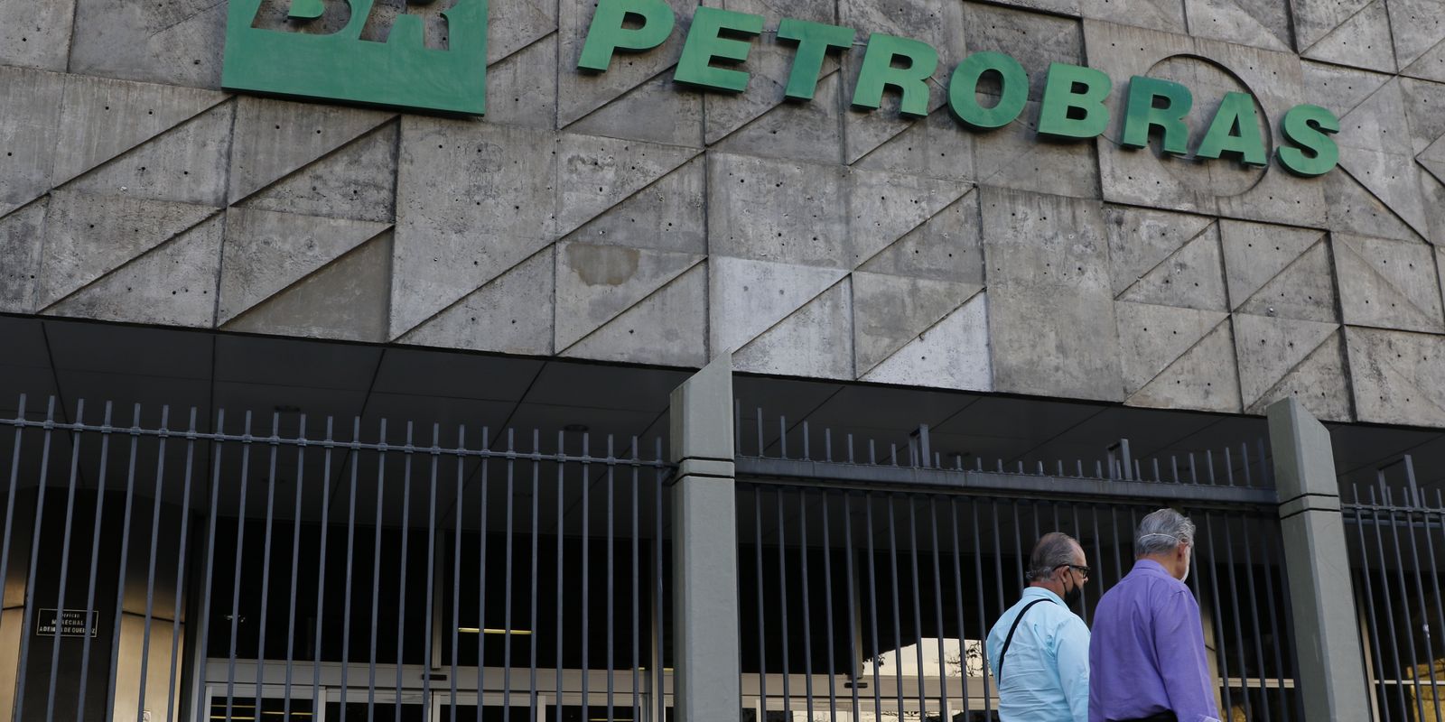 Petrobras registra lucro líquido de R$ 110,1 bilhões em 2025