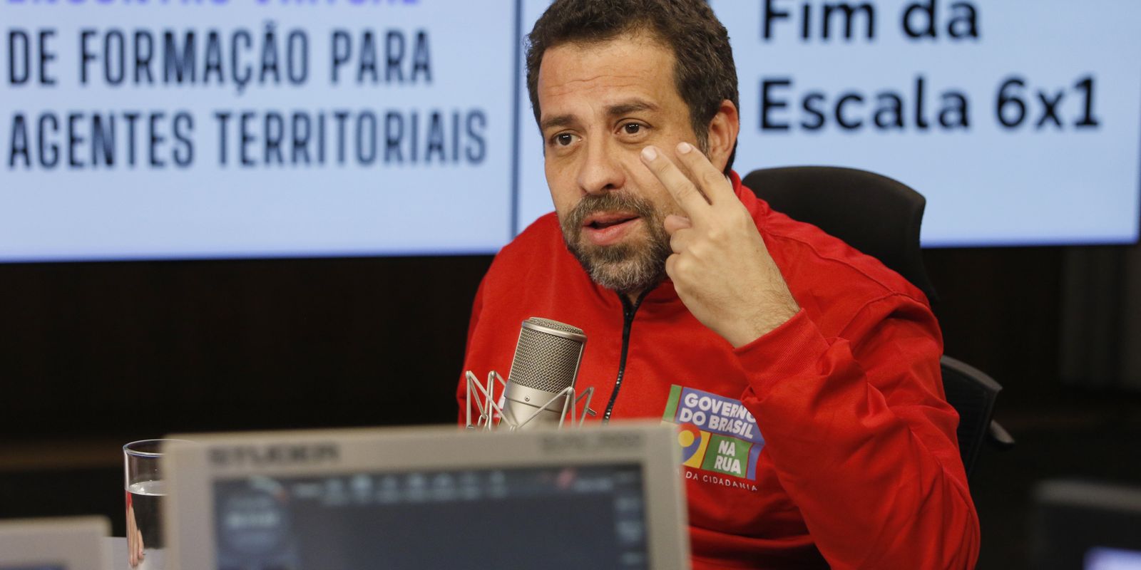 Boulos diz que fim da escala 6 por 1 é “para agora”